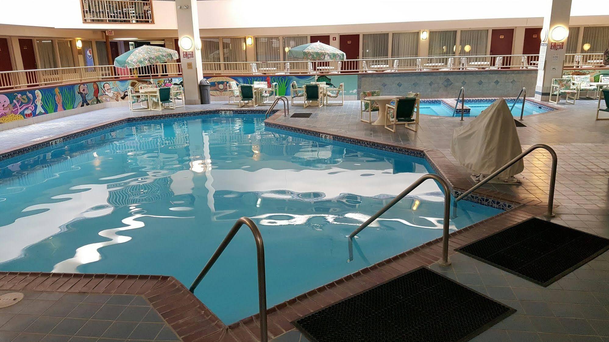 Best Western Plus Wausau Tower Inn Экстерьер фото