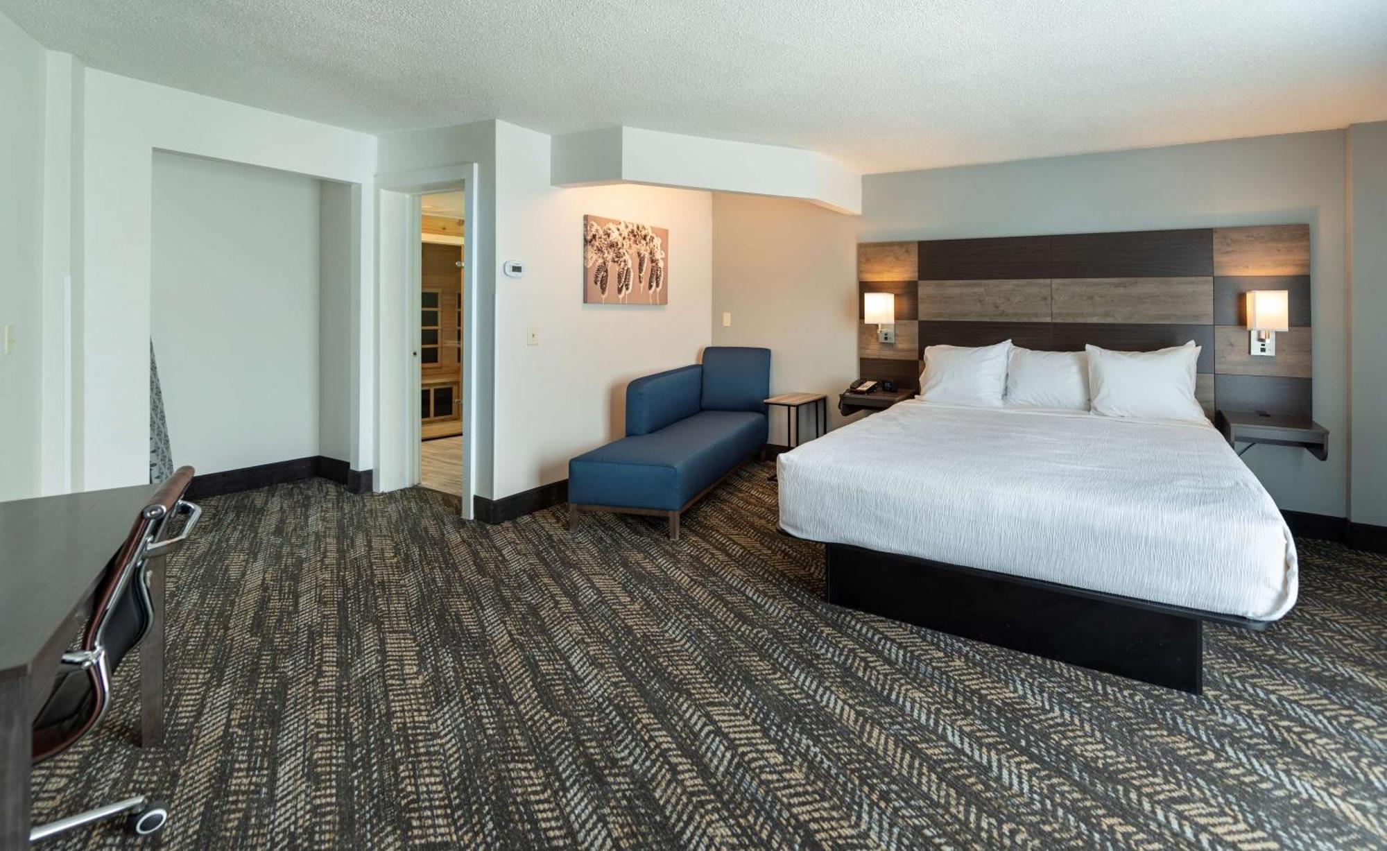 Best Western Plus Wausau Tower Inn Экстерьер фото