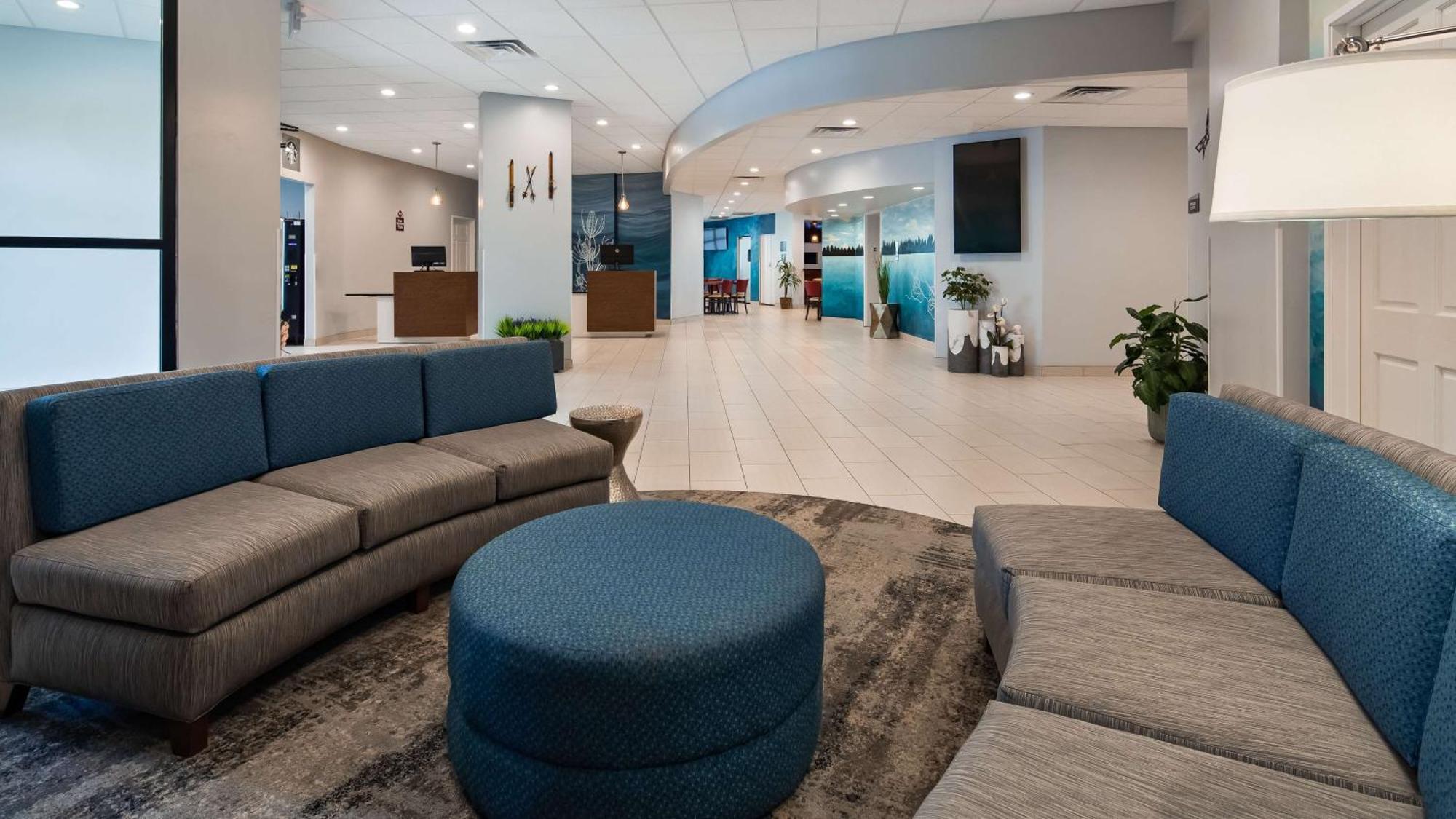 Best Western Plus Wausau Tower Inn Экстерьер фото